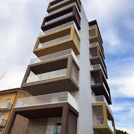 A Due Passi Dal Mare-cube Palace Διαμέρισμα